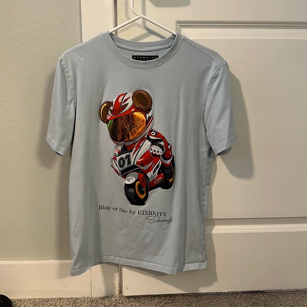 Short sleeve graphic tee